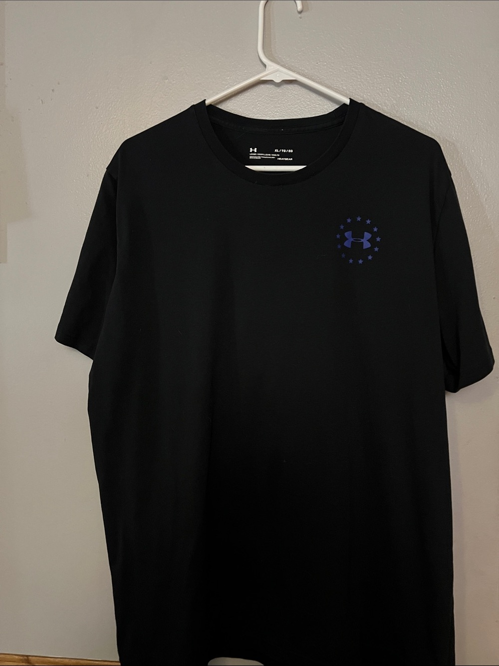 Under Armour Men’s Black Tee with Navy Logo